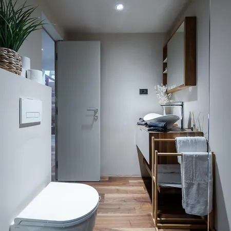 Authentic Apartamento Liubliana